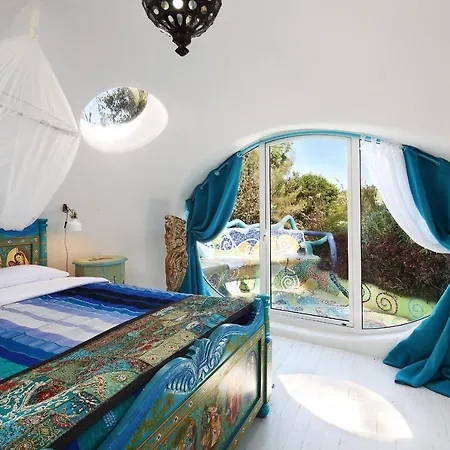 Euphoria Art Land - The Blue House Tatil Evi