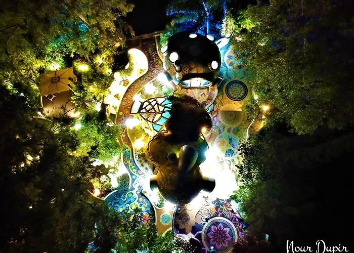 Euphoria Art Land - The Blue House