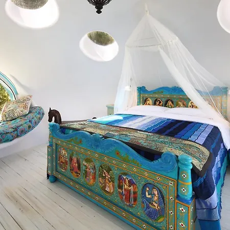 Euphoria Art Land - The Blue House ليماسول